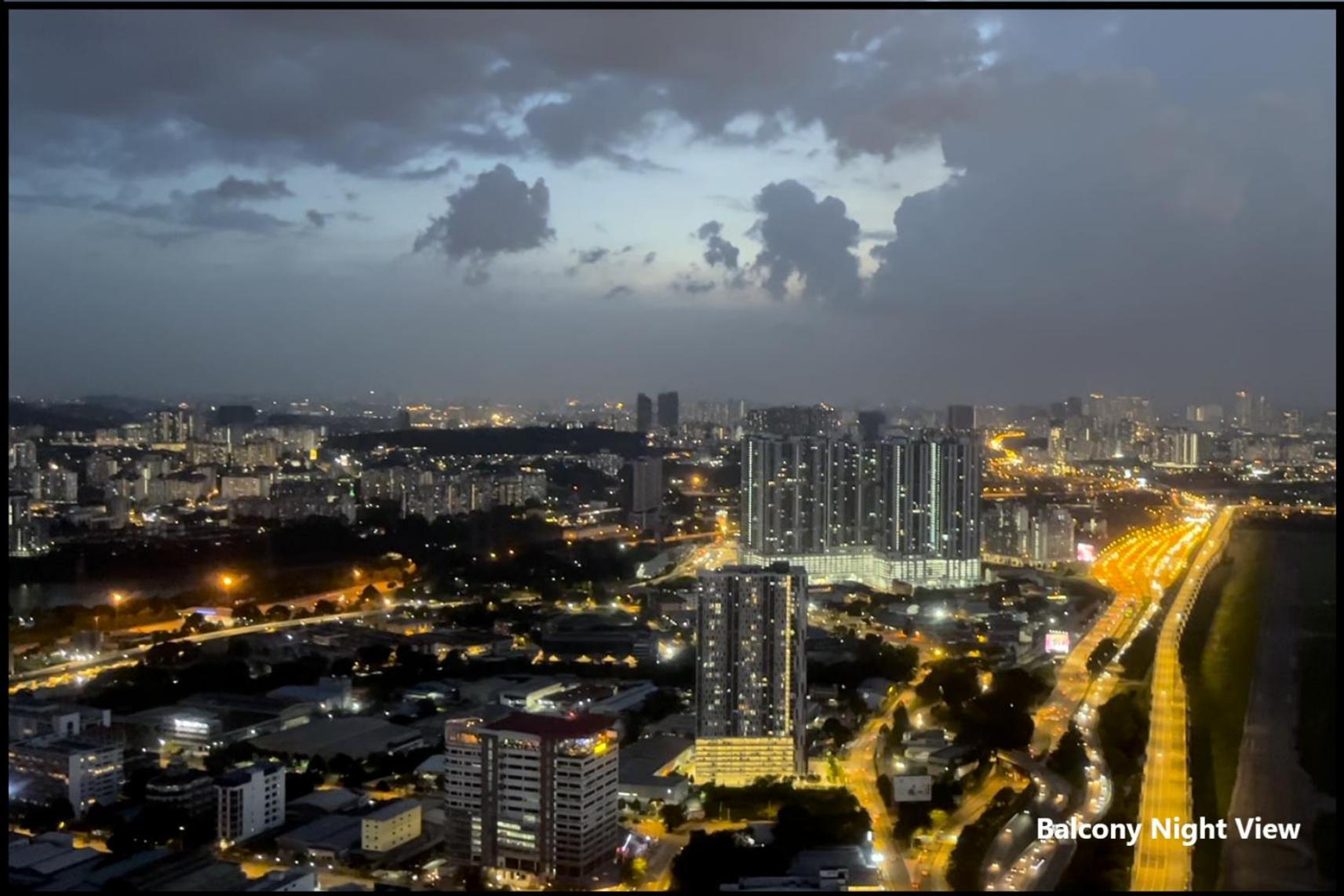 Skystays360 Kl, 60th Floor - Close To Klcc Trx 2-bedroom 2 Bathrooms Pangsapuri Kuala Lumpur